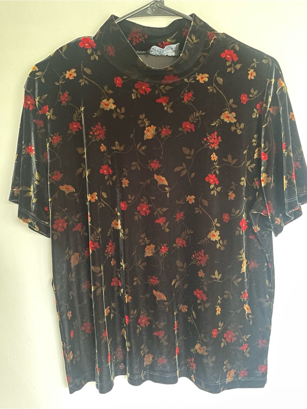 Impressions Black Velvet Short-Sleeve Floral Top